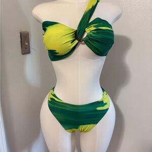 Green & Yellow One-Shoulder Ring  3pc Bikini Set NWOT Large